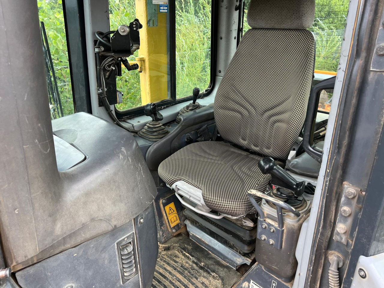 KOMATSU D 61 PX-15 Ripper 3Mtr.+Klima Deutsche Maschine! - Buldózer: 4 kép. KOMATSU D 61 PX-15 Ripper 3Mtr.+Klima Deutsche Maschine! - Buldózer: 4 kép.
