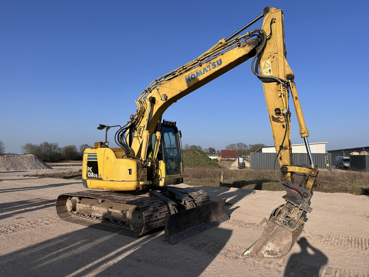 KOMATSU PC 138 US-8 Klima Zentralschmierung Top Zustand! - Lánctalpas kotró: 2 kép. KOMATSU PC 138 US-8 Klima Zentralschmierung Top Zustand! - Lánctalpas kotró: 2 kép.