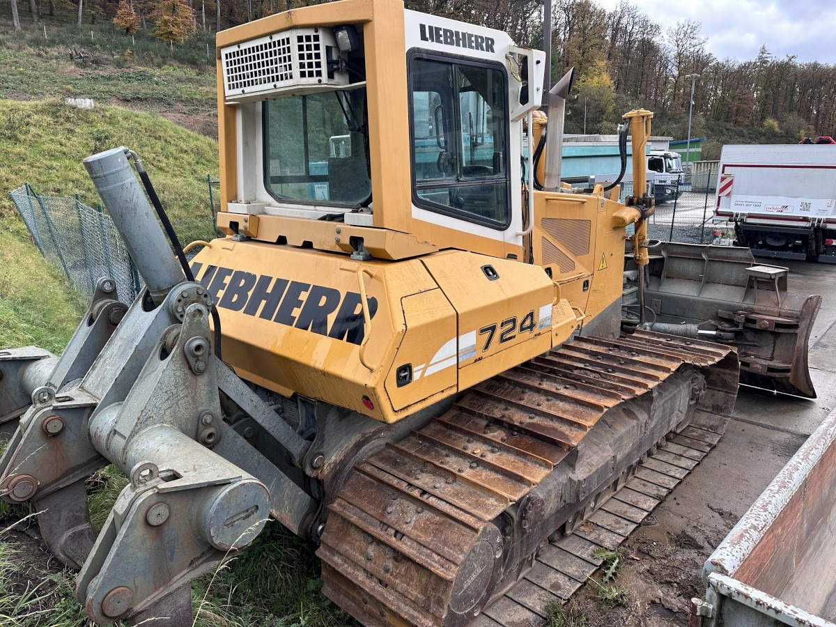 LIEBHERR PR 724 LGP Ripper 3Mtr.+Klima Deutsche Maschine! - Buldózer: 5 kép. LIEBHERR PR 724 LGP Ripper 3Mtr.+Klima Deutsche Maschine! - Buldózer: 5 kép.