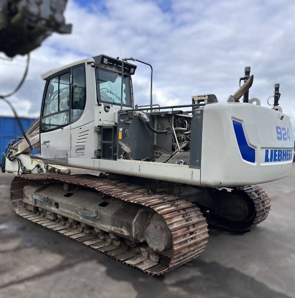 Liebherr 914 924 916 926 for parts breaking dismantling - Lánctalpas kotró: 3 kép. Liebherr 914 924 916 926 for parts breaking dismantling - Lánctalpas kotró: 3 kép.