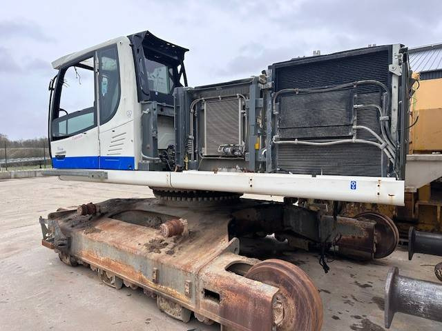 Liebherr 956 960 954 950 for parts breaking dismantling ET. - Lánctalpas kotró: 1 kép. Liebherr 956 960 954 950 for parts breaking dismantling ET. - Lánctalpas kotró: 1 kép.