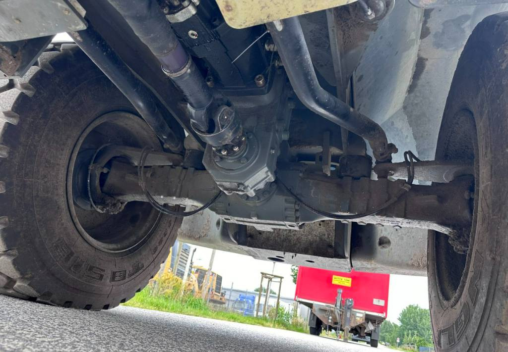 Gumikerekes homlokrakodó Liebherr L 514 Stereo +30 Kmh Klima 3er Kreis Greifschaufel: 37 kép.