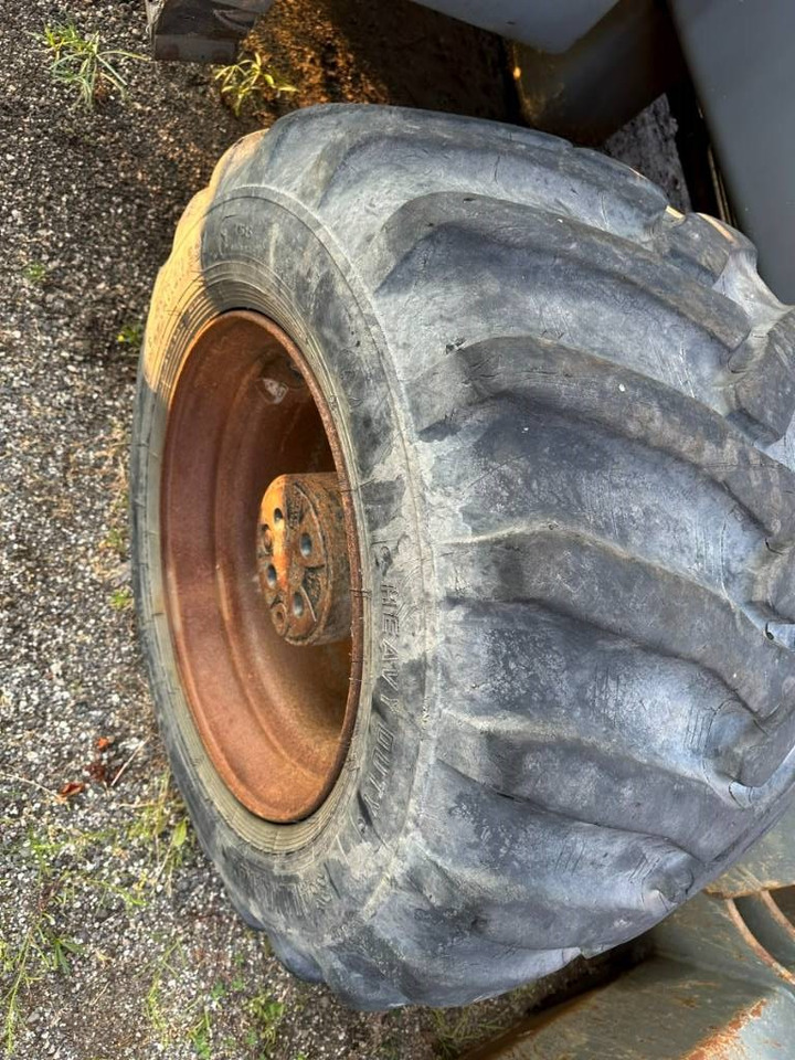 Gumikerekes kotró Takeuchi TB 175 W 8,7 ton. Klima Turbo 77 PS: 27 kép.