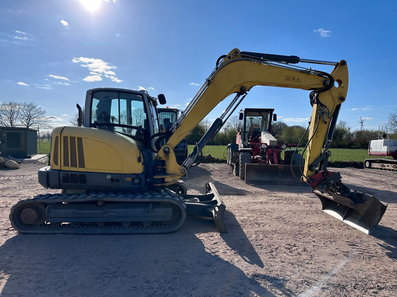 WACKER EZ 80 Top Zustand GLV -Tieflöffel German machine - Minikotró: 2 kép. WACKER EZ 80 Top Zustand GLV -Tieflöffel German machine - Minikotró: 2 kép.