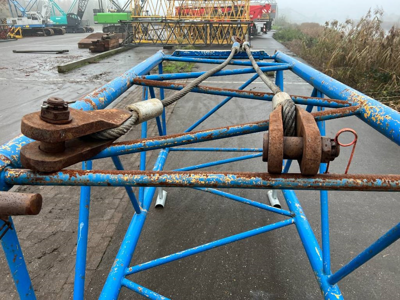 Liebherr HS843 - Rakodódaru - Építőipari gépek: 4 kép. Liebherr HS843 - Rakodódaru - Építőipari gépek: 4 kép.