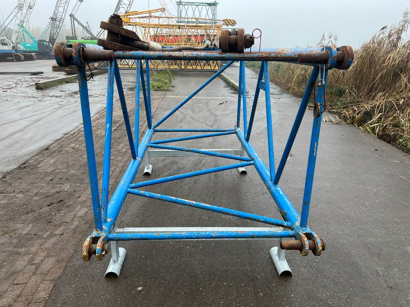 Liebherr HS843 - Rakodódaru - Építőipari gépek: 3 kép. Liebherr HS843 - Rakodódaru - Építőipari gépek: 3 kép.