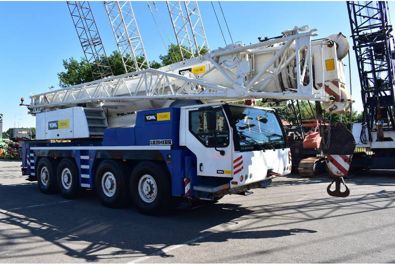Liebherr LTM 1100-4.1 - Terepjáró autódaru: 4 kép. Liebherr LTM 1100-4.1 - Terepjáró autódaru: 4 kép.