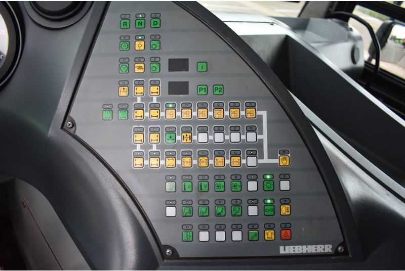 Terepjáró autódaru Liebherr LTM1055-3.2: 14 kép.