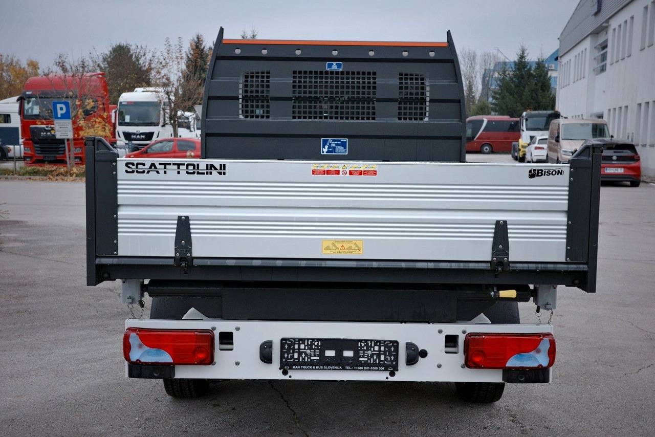 MAN TGE 3.140 L3 DoKa (3+4) 3-Seiten-Kipper - Billenőplatós kisteherautó, Duplakabinos kisteherautó: 4 kép. MAN TGE 3.140 L3 DoKa (3+4) 3-Seiten-Kipper - Billenőplatós kisteherautó, Duplakabinos kisteherautó: 4 kép.