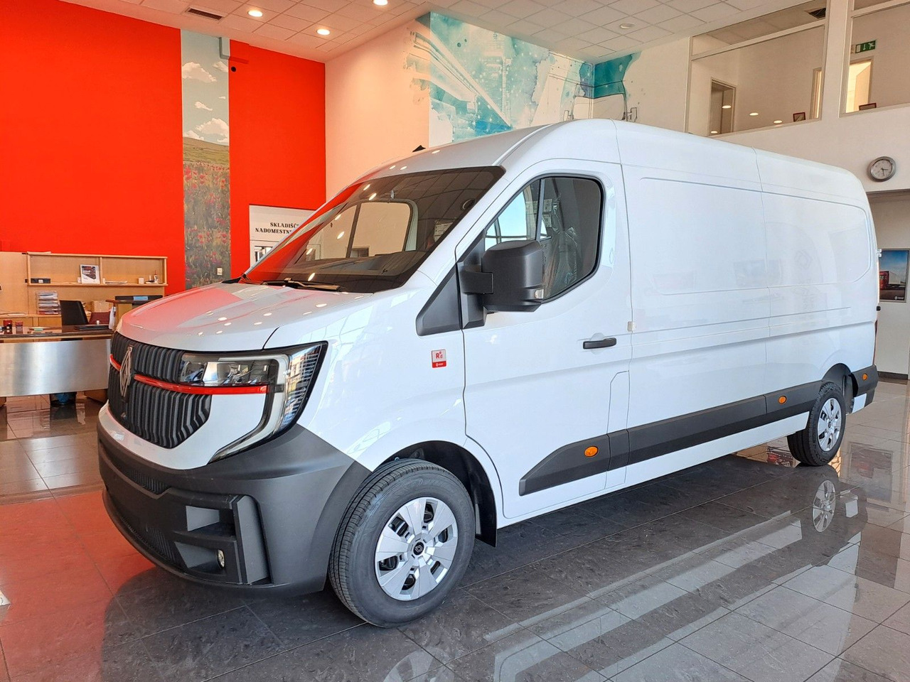 Renault Master L3H2 150 - NAV Klimaaut. Holzb. 270° - Furgon: 1 kép. Renault Master L3H2 150 - NAV Klimaaut. Holzb. 270° - Furgon: 1 kép.