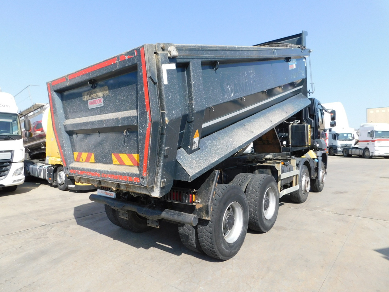 Ford 4142d 8x4 dcab e6 16s2230 - Billenőplatós teherautó: 3 kép. Ford 4142d 8x4 dcab e6 16s2230 - Billenőplatós teherautó: 3 kép.