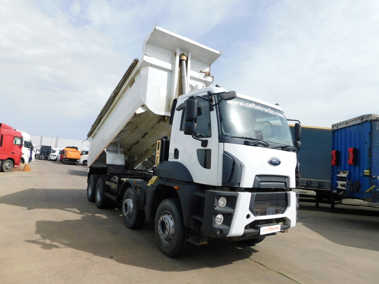 Ford 4142d 8x4 dcab e6 16s2230 - Billenőplatós teherautó: 2 kép. Ford 4142d 8x4 dcab e6 16s2230 - Billenőplatós teherautó: 2 kép.
