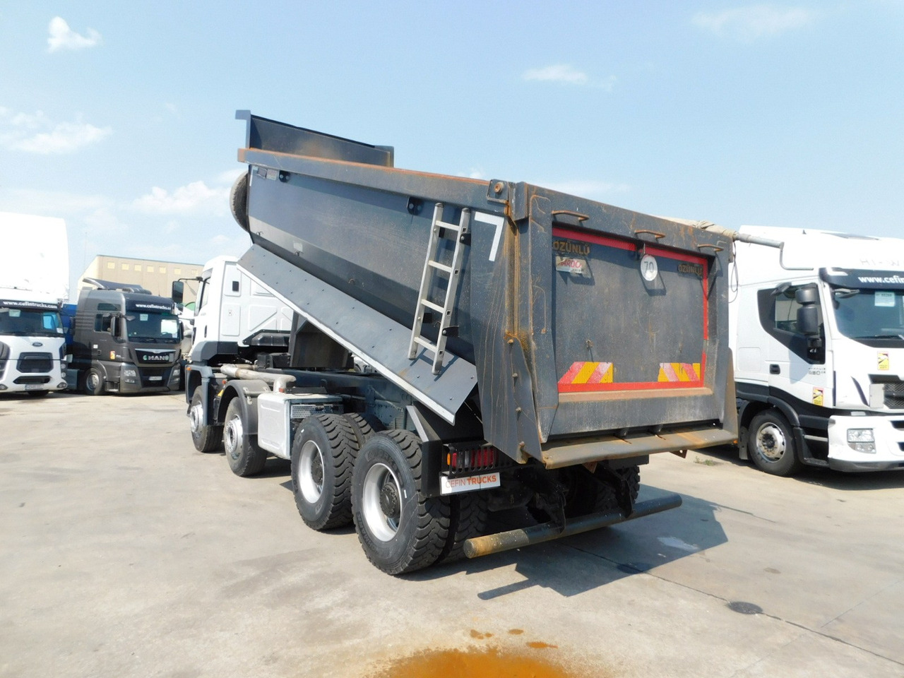 Ford 4142d 8x4 dcab e6 16s2230 - Billenőplatós teherautó: 4 kép. Ford 4142d 8x4 dcab e6 16s2230 - Billenőplatós teherautó: 4 kép.