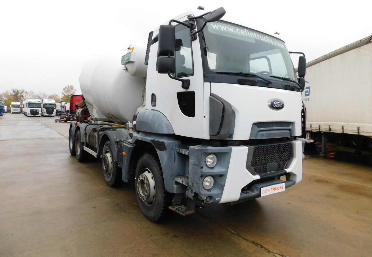 Ford 4142m 8x4 dcab e6 12tx2210 - Betonmixer: 2 kép. Ford 4142m 8x4 dcab e6 12tx2210 - Betonmixer: 2 kép.