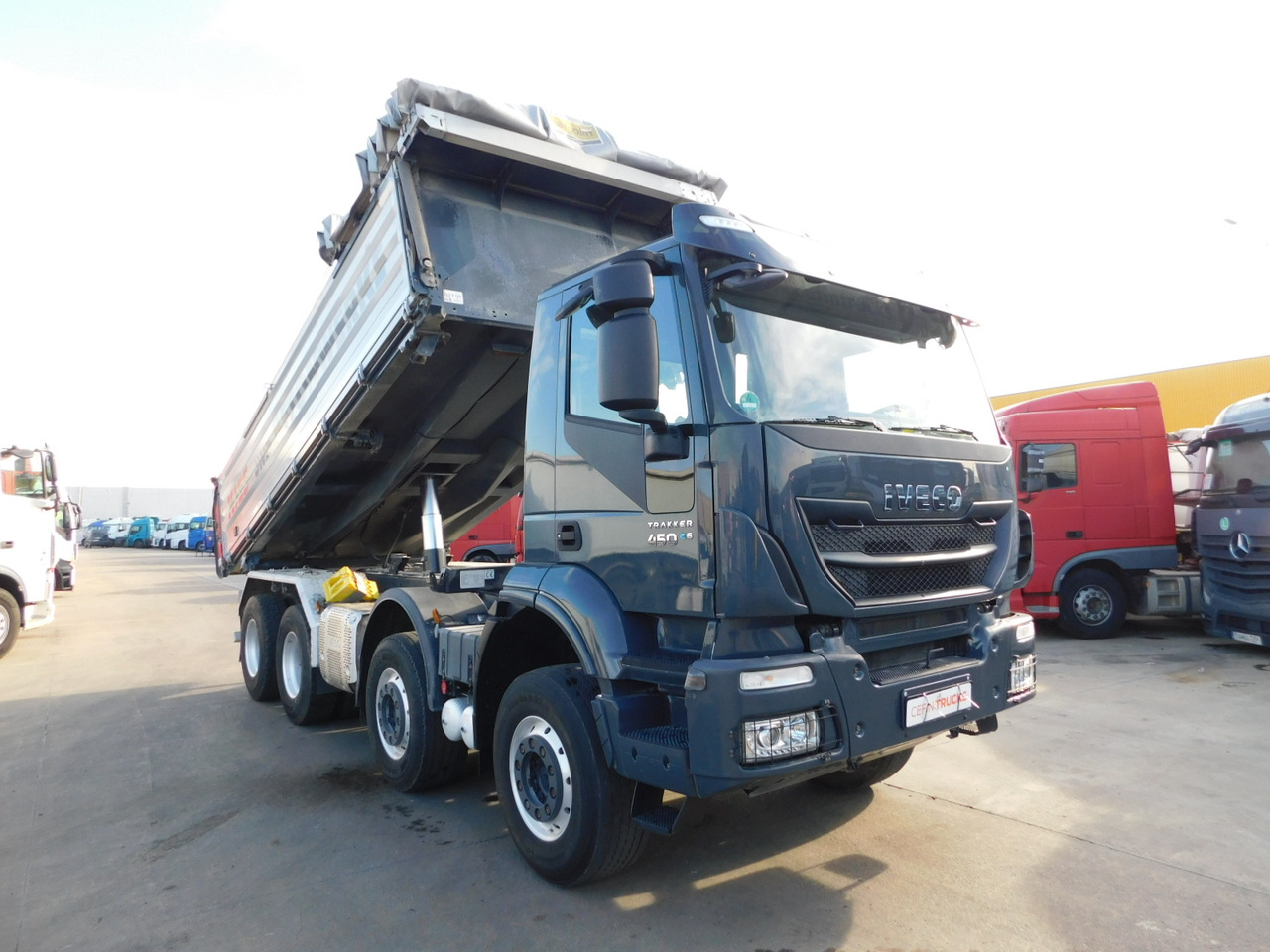 Iveco Ad 340t - Billenőplatós teherautó: 2 kép. Iveco Ad 340t - Billenőplatós teherautó: 2 kép.