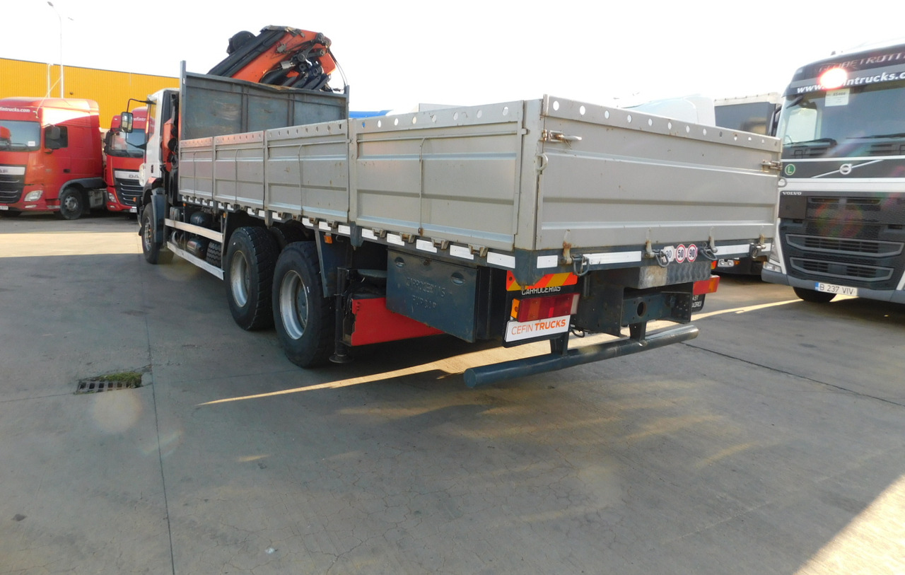 Iveco Magirus trakker - Platós teherautó, Darus autó: 4 kép. Iveco Magirus trakker - Platós teherautó, Darus autó: 4 kép.