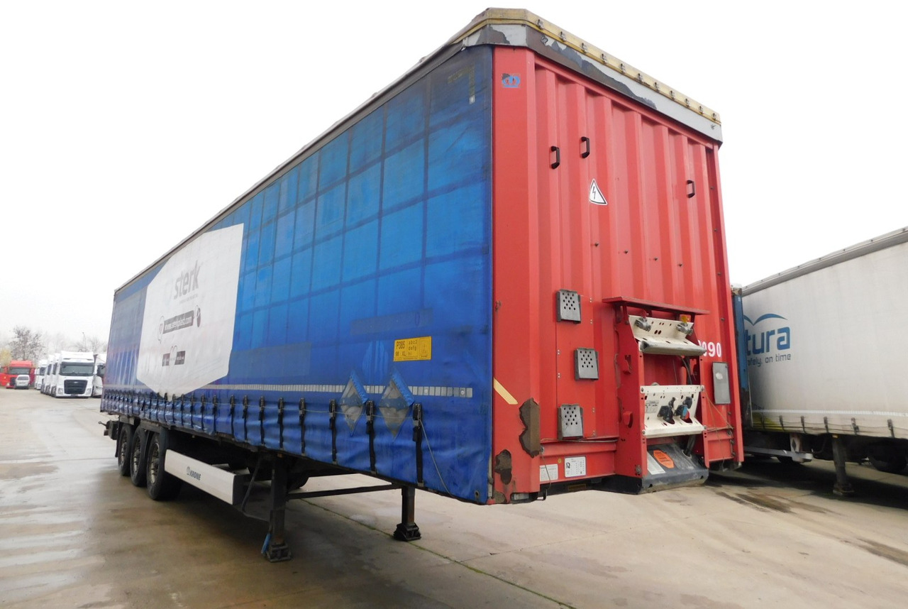 Krone Sd da06lnf - Ponyvás félpótkocsi: 2 kép. Krone Sd da06lnf - Ponyvás félpótkocsi: 2 kép.