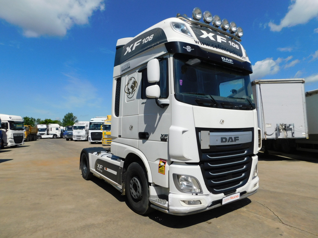 Daf Xf 460 ft - Nyergesvontató: 2 kép. Daf Xf 460 ft - Nyergesvontató: 2 kép.
