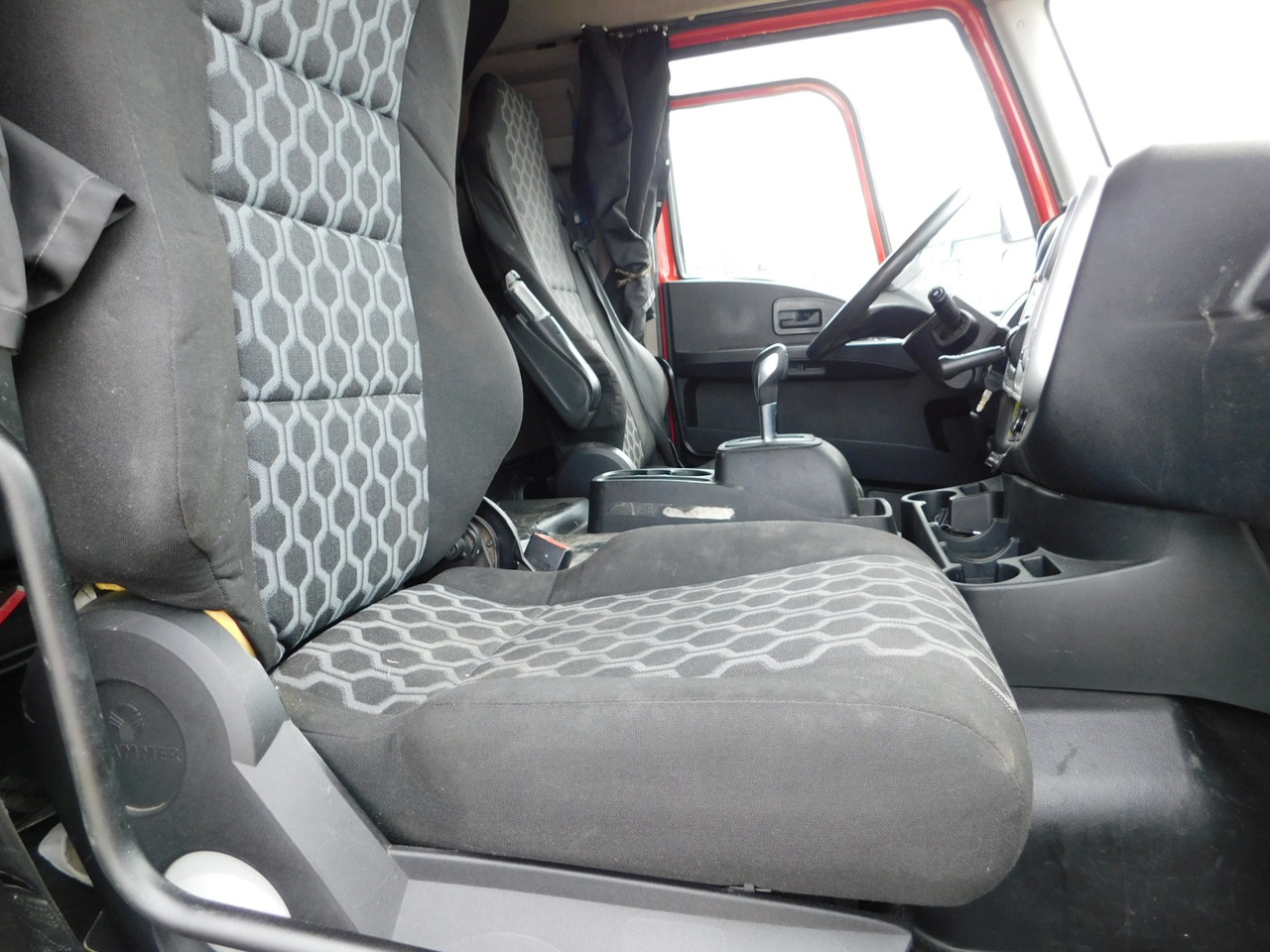 Ford 1848t 4x2 scab e6 12tx2620 - Nyergesvontató: 5 kép. Ford 1848t 4x2 scab e6 12tx2620 - Nyergesvontató: 5 kép.
