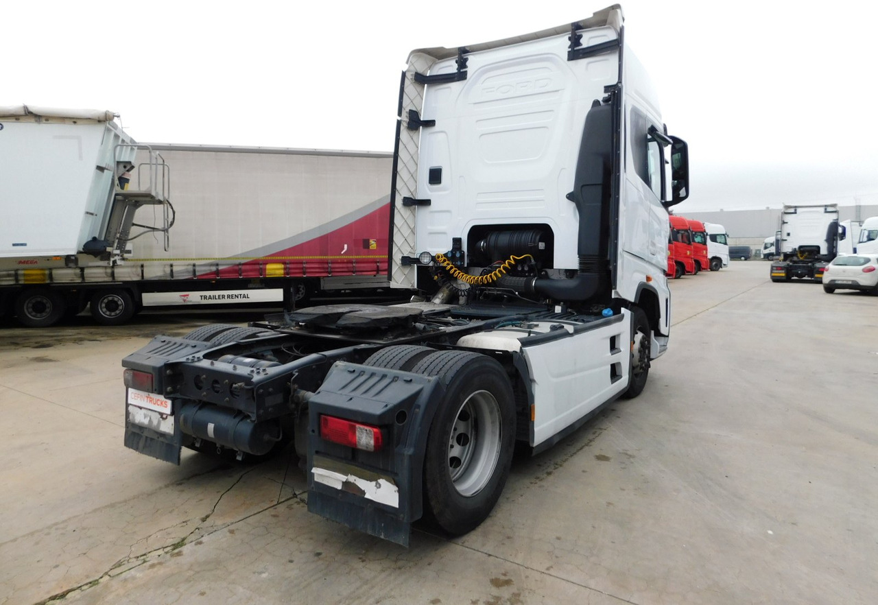 Ford F max 4x2 scab e6 12s2620 - Nyergesvontató: 3 kép. Ford F max 4x2 scab e6 12s2620 - Nyergesvontató: 3 kép.