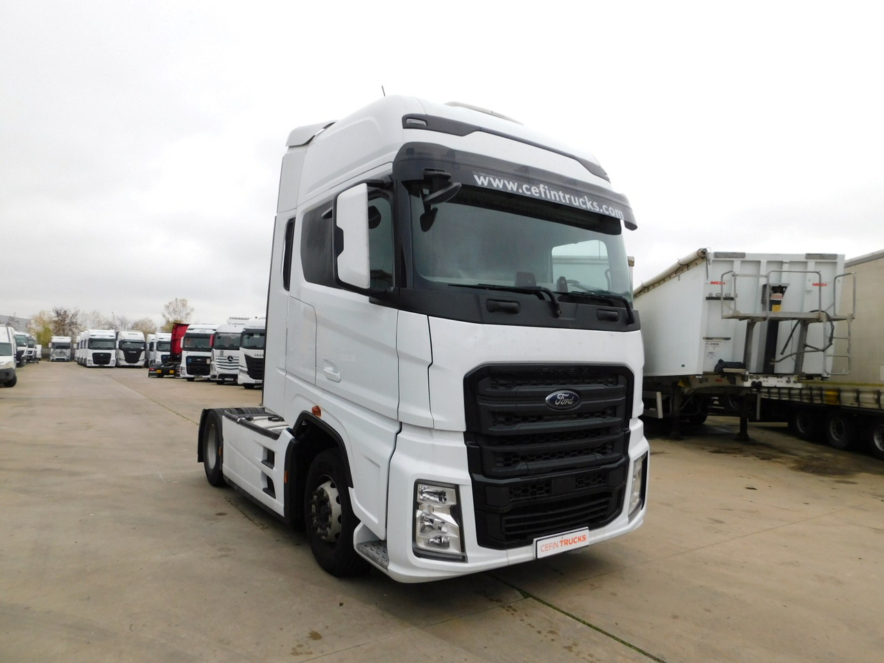 Ford F max 4x2 scab e6 12s2620 - Nyergesvontató: 2 kép. Ford F max 4x2 scab e6 12s2620 - Nyergesvontató: 2 kép.