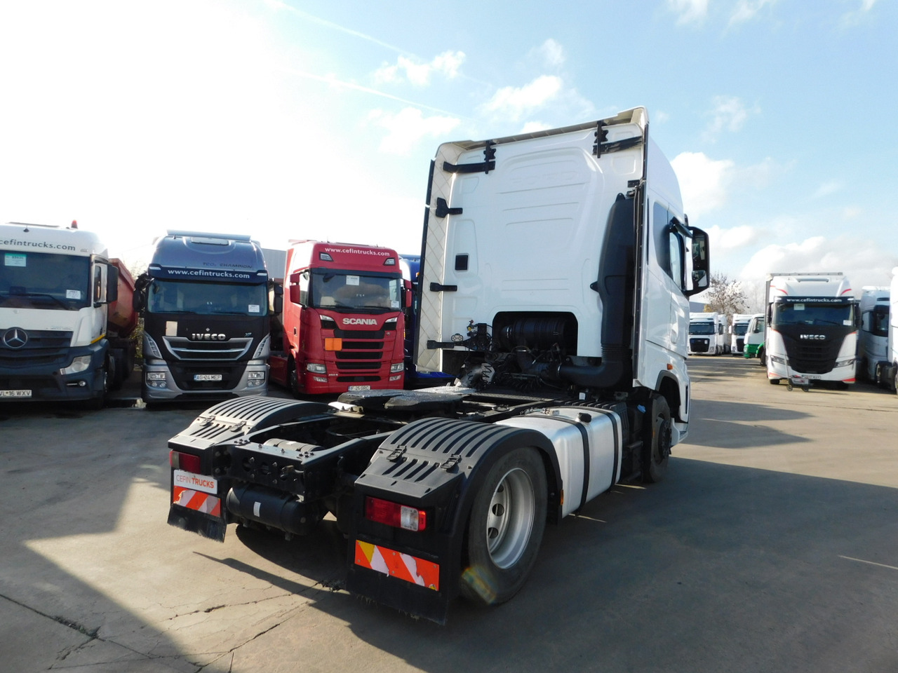 Ford F max 4x2 scab e6 12tx2620 - Nyergesvontató: 3 kép. Ford F max 4x2 scab e6 12tx2620 - Nyergesvontató: 3 kép.