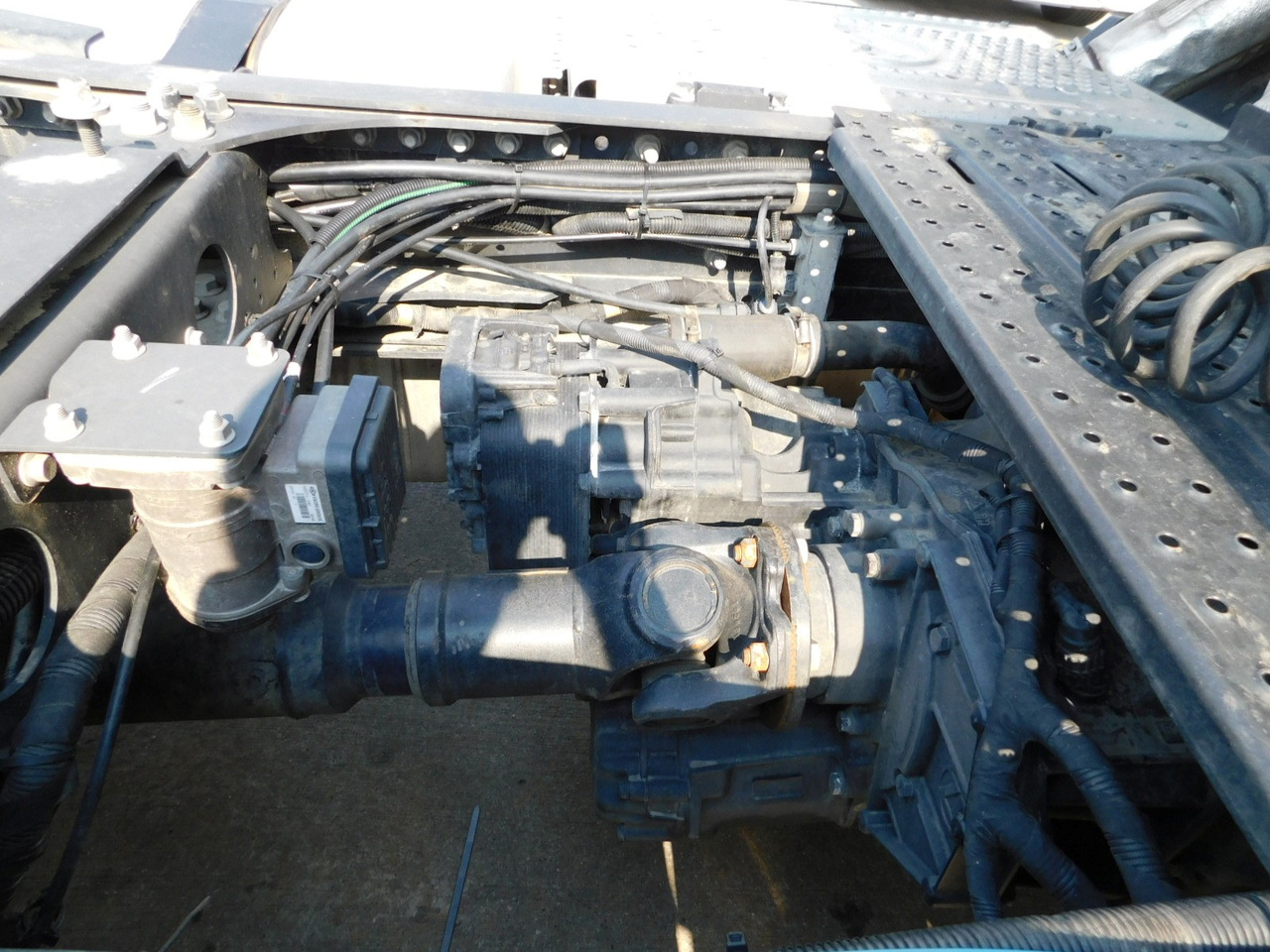 Nyergesvontató Ford F max 4x2 scab e6 12tx2620 ecotorq: 8 kép.