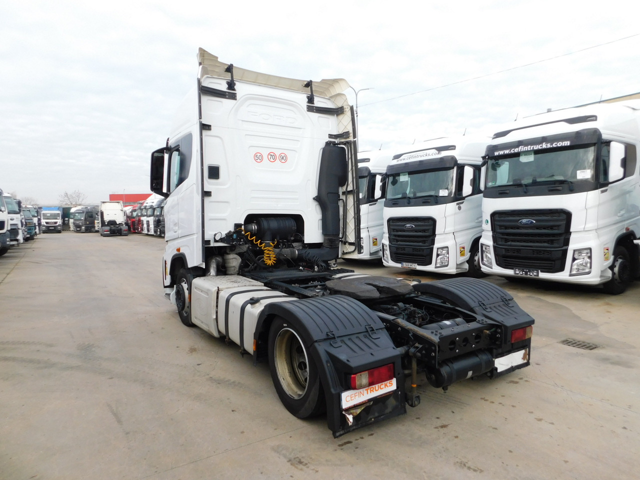 Ford F max ll 4x2 scab e6 12tx2620 - Nyergesvontató: 4 kép. Ford F max ll 4x2 scab e6 12tx2620 - Nyergesvontató: 4 kép.