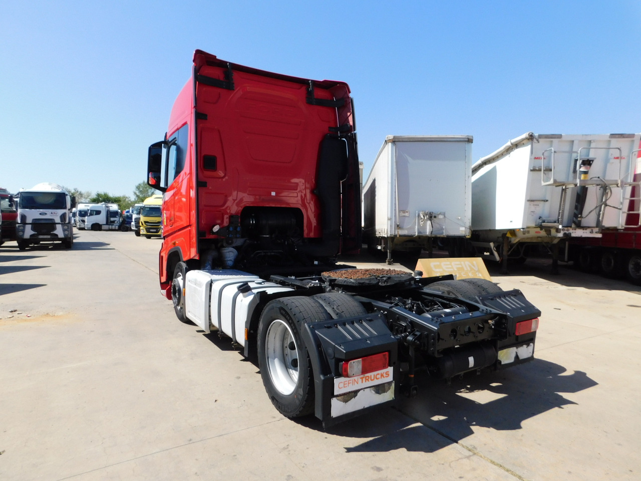 Ford F max ll 4x2 scab e6 12tx2620 - Nyergesvontató: 4 kép. Ford F max ll 4x2 scab e6 12tx2620 - Nyergesvontató: 4 kép.