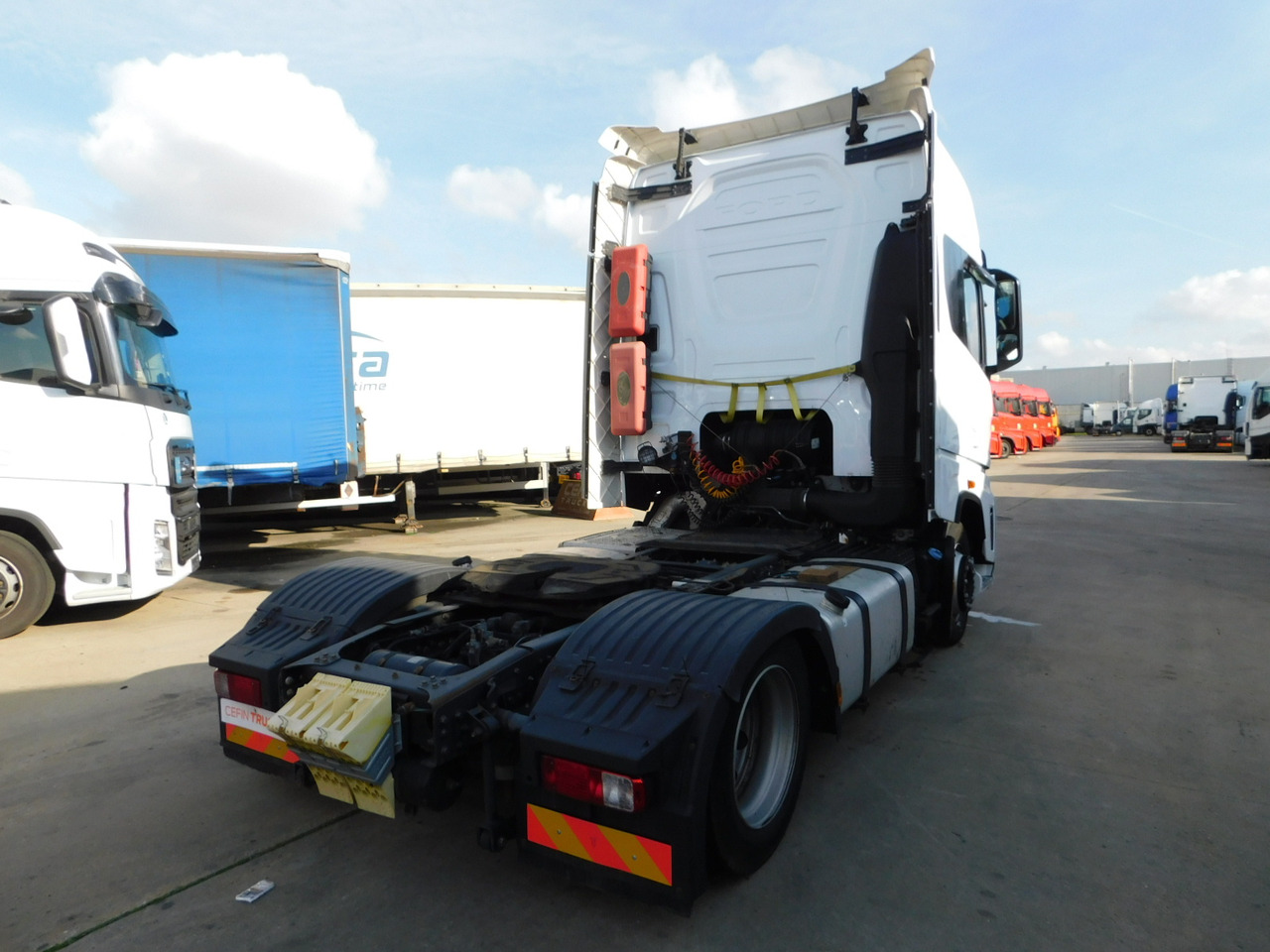 Ford F max ll 4x2 scab e6 12tx2620 - Nyergesvontató: 3 kép. Ford F max ll 4x2 scab e6 12tx2620 - Nyergesvontató: 3 kép.