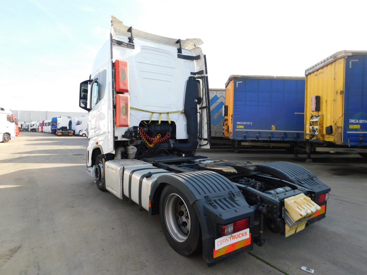 Ford F max ll 4x2 scab e6 12tx2620 - Nyergesvontató: 4 kép. Ford F max ll 4x2 scab e6 12tx2620 - Nyergesvontató: 4 kép.