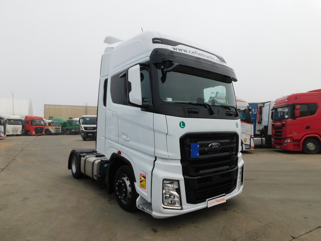 Ford F max ll 4x2 scab e6 12tx2620 - Nyergesvontató: 2 kép. Ford F max ll 4x2 scab e6 12tx2620 - Nyergesvontató: 2 kép.