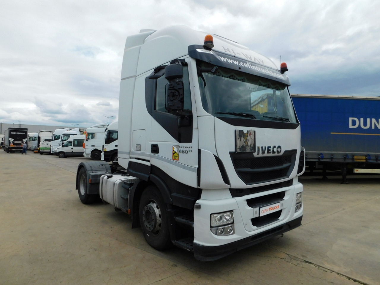 Iveco As440tp - Nyergesvontató: 2 kép. Iveco As440tp - Nyergesvontató: 2 kép.