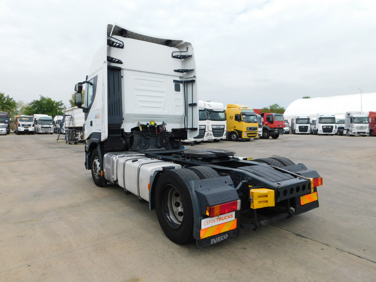 Iveco As440tp - Nyergesvontató: 4 kép. Iveco As440tp - Nyergesvontató: 4 kép.