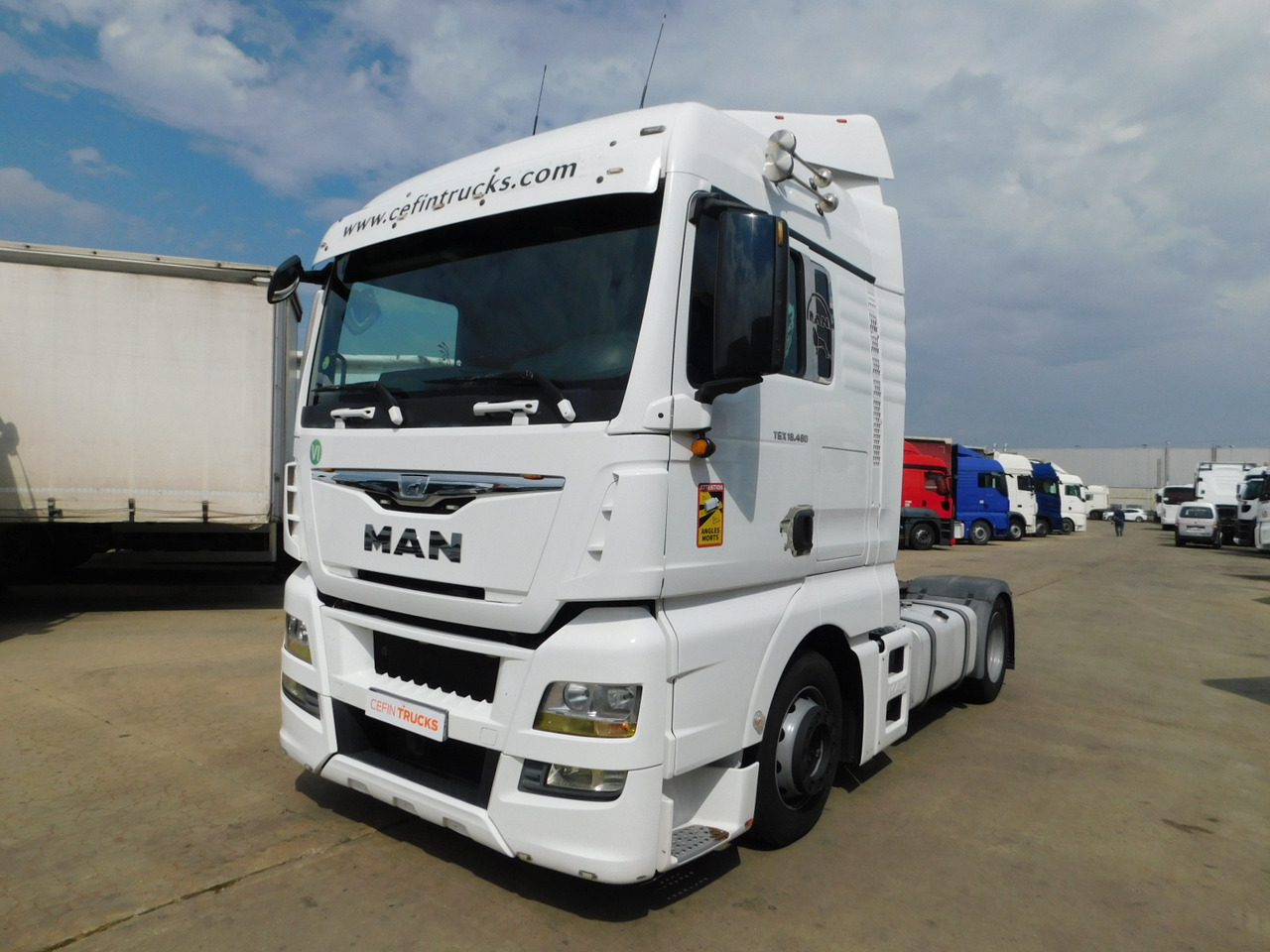 Man Tgx 18480 - Nyergesvontató: 1 kép. Man Tgx 18480 - Nyergesvontató: 1 kép.