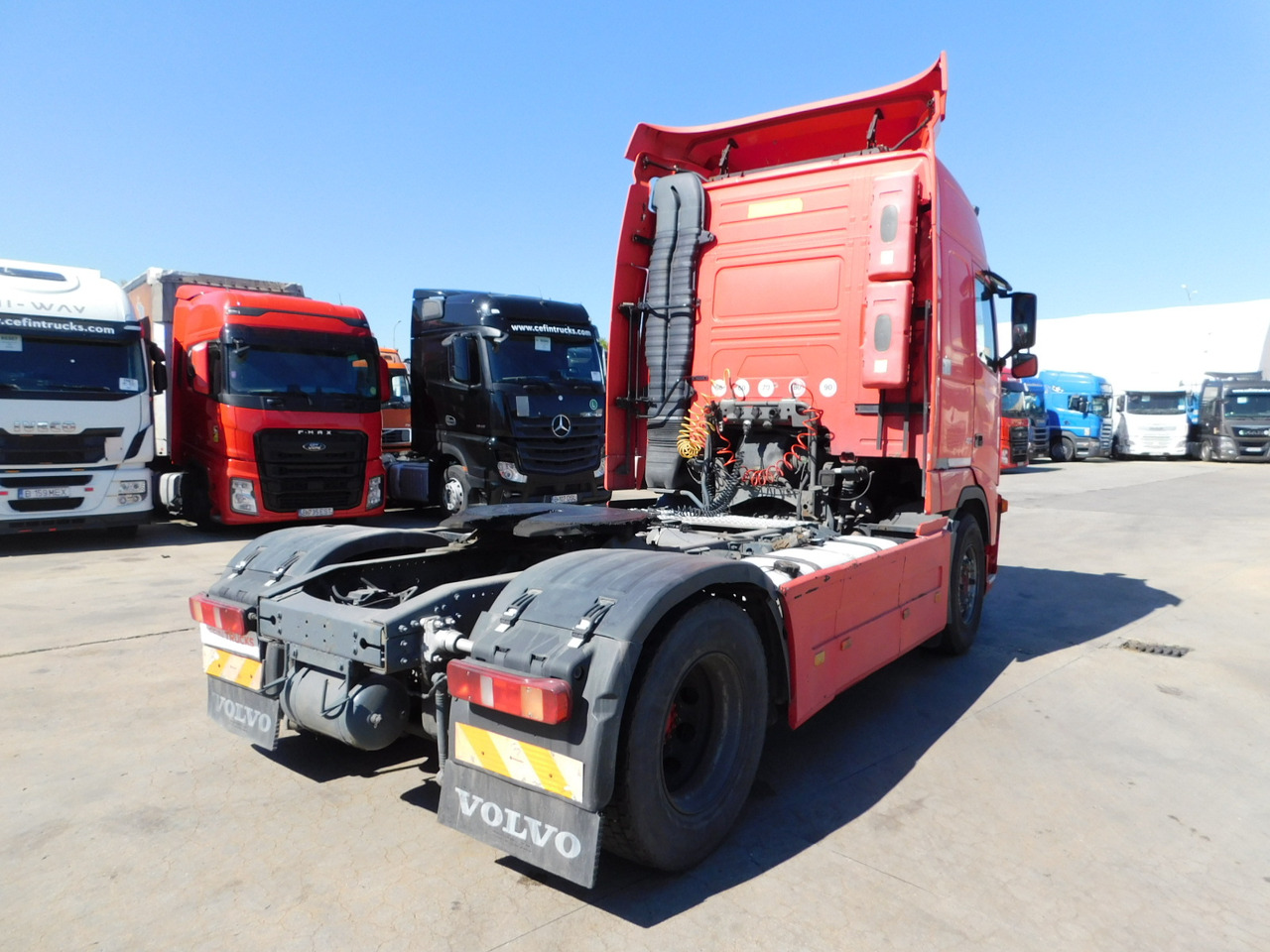 Volvo Fh 12 420 fh42 tb - Nyergesvontató: 3 kép. Volvo Fh 12 420 fh42 tb - Nyergesvontató: 3 kép.