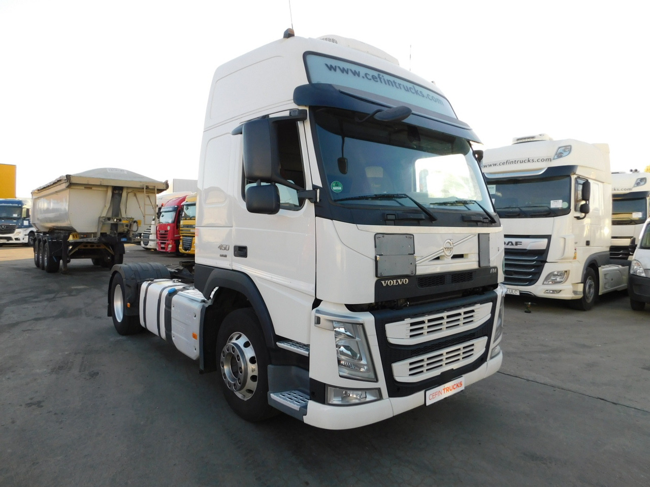 Volvo Fm 450 - Nyergesvontató: 2 kép. Volvo Fm 450 - Nyergesvontató: 2 kép.