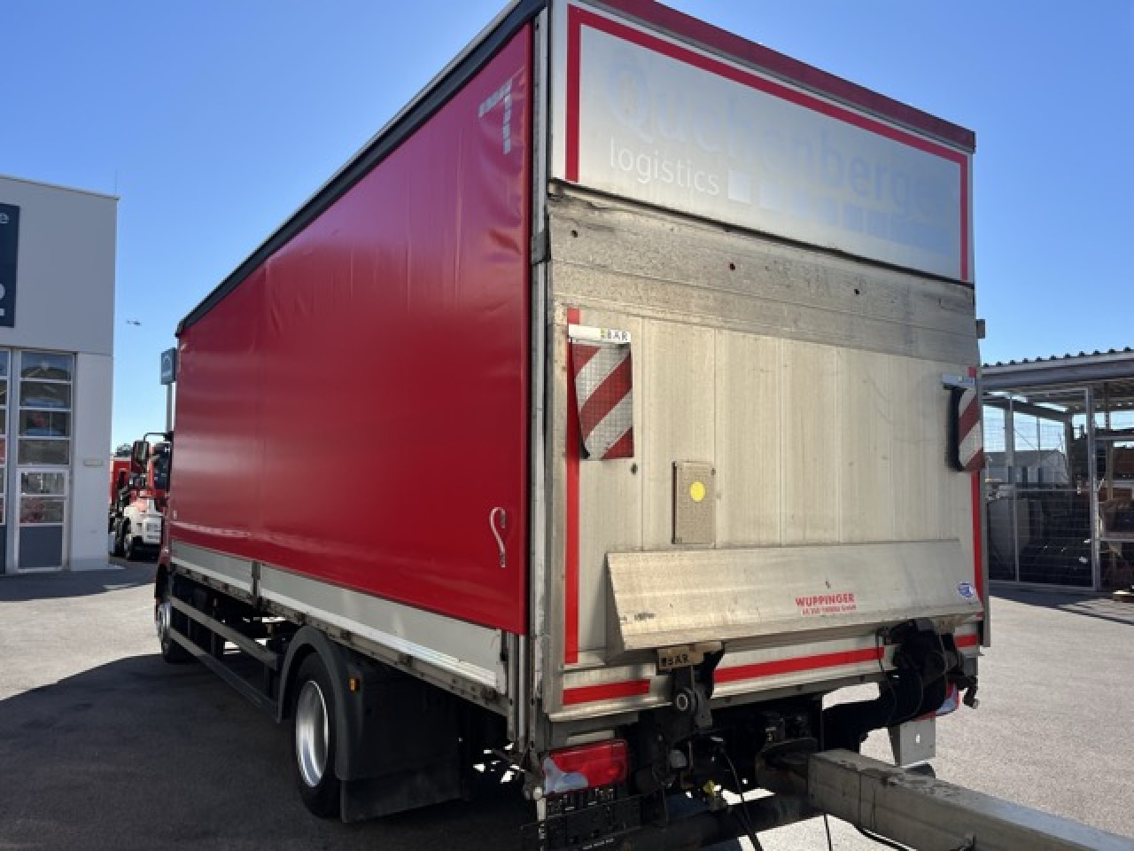 Ponyvás teherautó MAN TGM 18.320 4x2 BL Durchladbar - mit Tandemhänger: 9 kép. Ponyvás teherautó MAN TGM 18.320 4x2 BL Durchladbar - mit Tandemhänger: 9 kép.