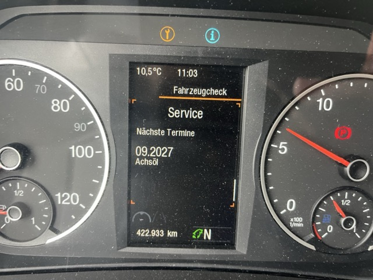 MAN TGX 26.470 6x2-4 LL CH Multiwechsler Euro6 Klima - Cserefelépítményes teherautó: 3 kép. MAN TGX 26.470 6x2-4 LL CH Multiwechsler Euro6 Klima - Cserefelépítményes teherautó: 3 kép.