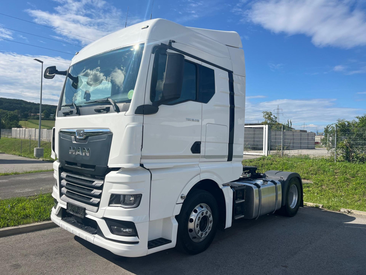 MAN 18.510 4x2 BL SA Kompressor - Kippyhdraulik - ADR - Nyergesvontató: 1 kép. MAN 18.510 4x2 BL SA Kompressor - Kippyhdraulik - ADR - Nyergesvontató: 1 kép.