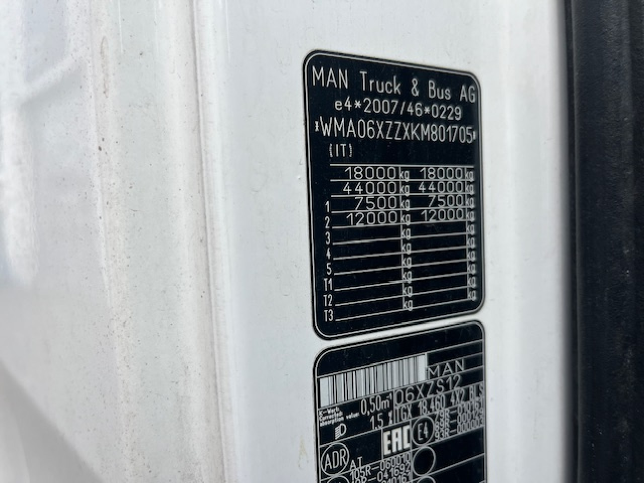 Nyergesvontató MAN TGX 18.460 4x2 BLS mit Kipphydraulik Euro6 Klima: 12 kép. Nyergesvontató MAN TGX 18.460 4x2 BLS mit Kipphydraulik Euro6 Klima: 12 kép.