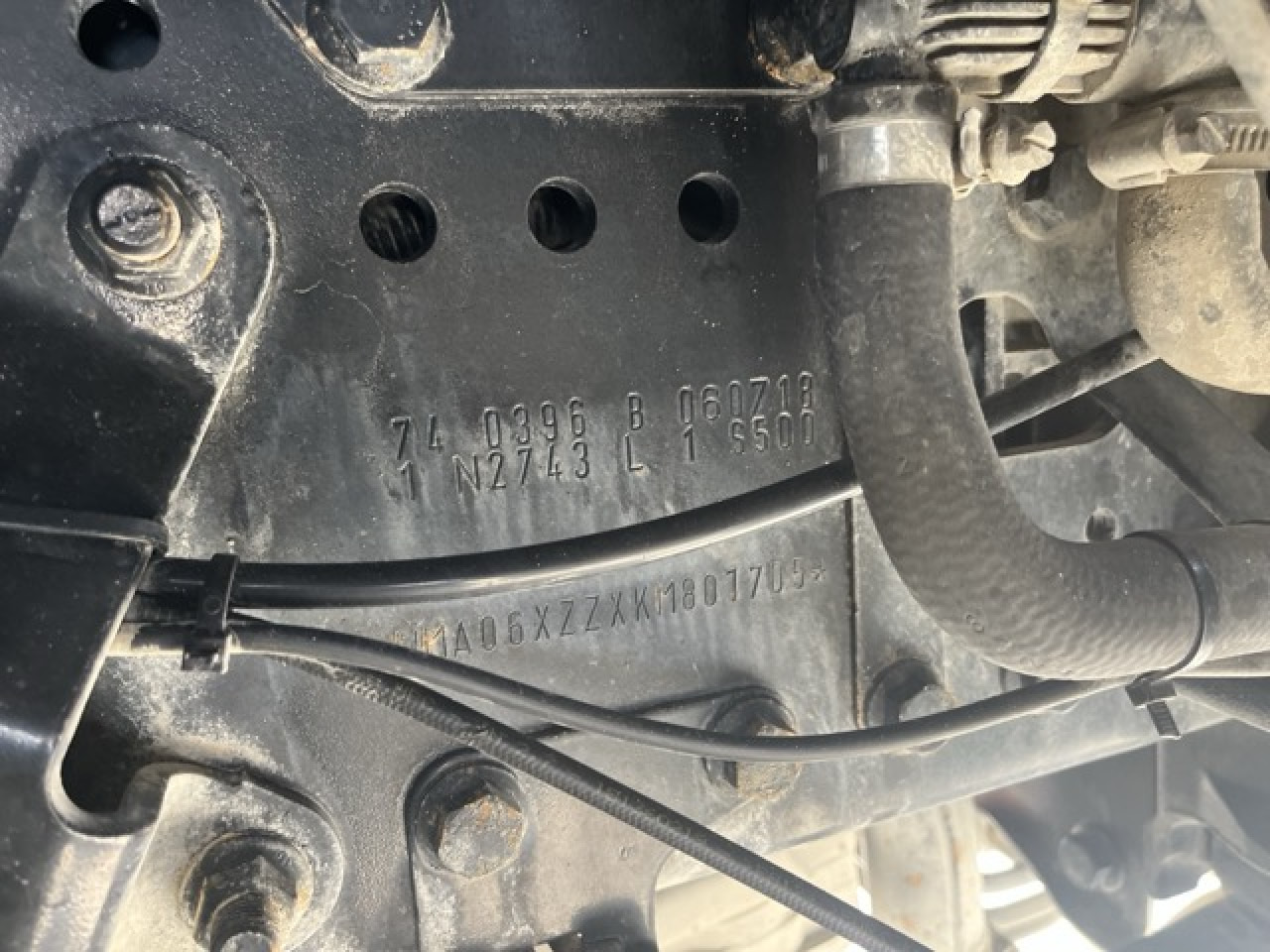 MAN TGX 18.460 4x2 BLS mit Kipphydraulik Euro6 Klima - Nyergesvontató: 5 kép. MAN TGX 18.460 4x2 BLS mit Kipphydraulik Euro6 Klima - Nyergesvontató: 5 kép.