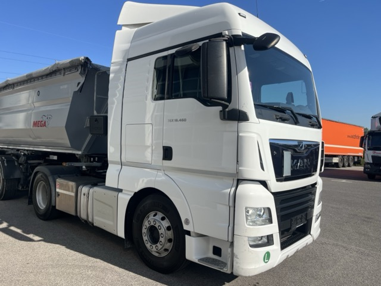 Nyergesvontató MAN TGX 18.460 4x2 BLS mit Kipphydraulik Euro6 Klima: 8 kép. Nyergesvontató MAN TGX 18.460 4x2 BLS mit Kipphydraulik Euro6 Klima: 8 kép.