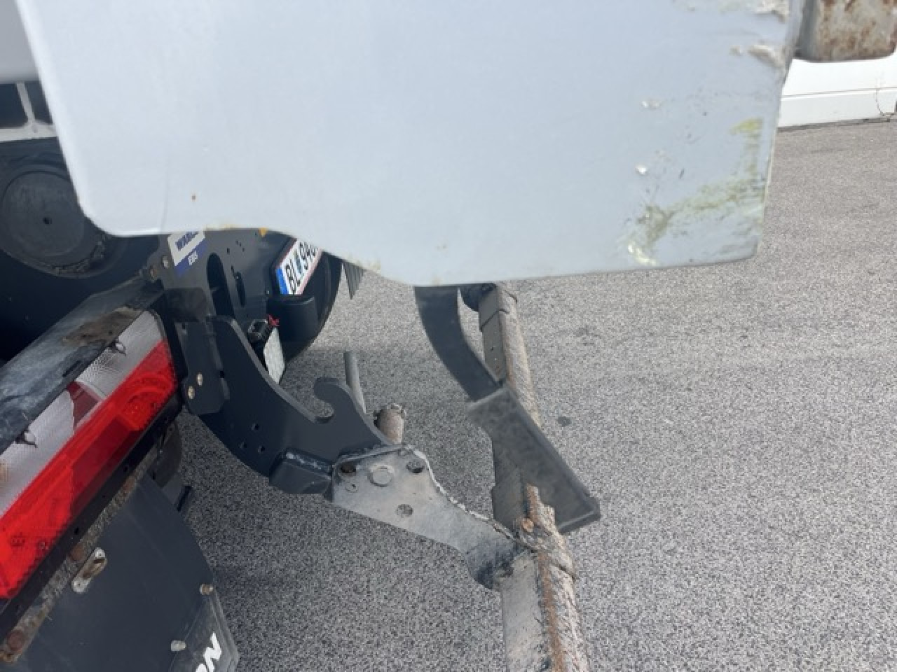 WIELTON SCRAP MASTER 55cbm SCHROTTMULDE - Félpótkocsi billenőplatós: 4 kép. WIELTON SCRAP MASTER 55cbm SCHROTTMULDE - Félpótkocsi billenőplatós: 4 kép.