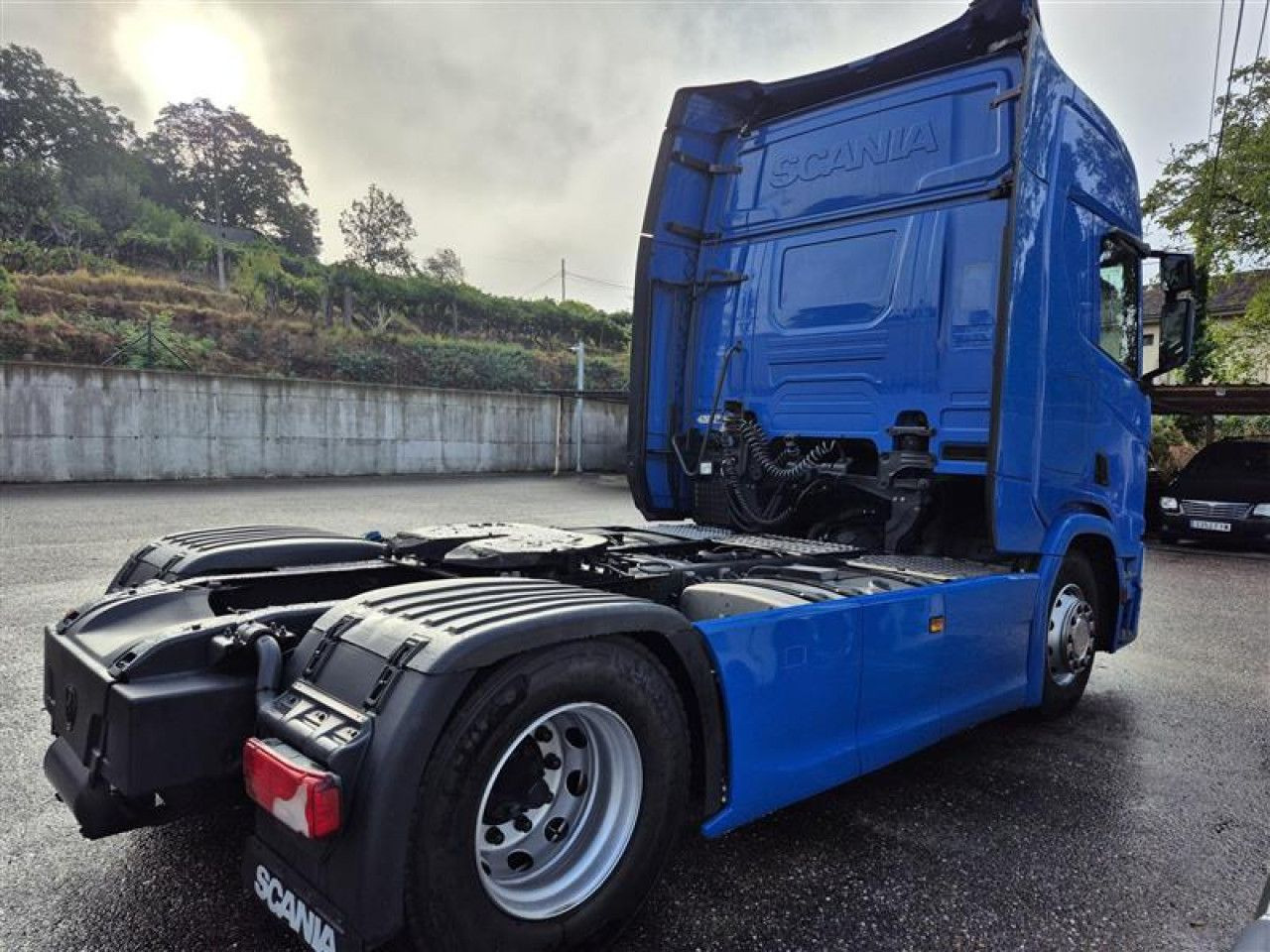 Scania R 450 - Nyergesvontató: 3 kép. Scania R 450 - Nyergesvontató: 3 kép.