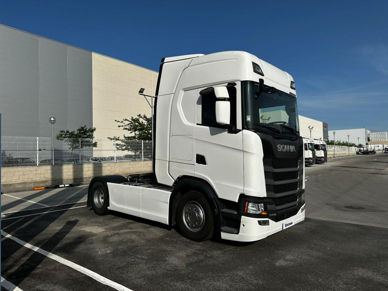 Scania S 450 - Nyergesvontató: 3 kép. Scania S 450 - Nyergesvontató: 3 kép.