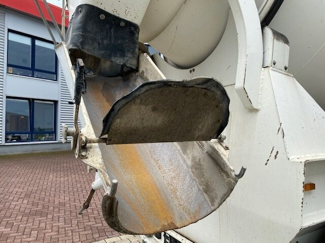 10/5/F/ZA-1800 KARRENA Betonmischer ca. 10m³ 10/5/F/ZA-1800 KARRENA Betonmischer ca. 10m³, Liftachse - Betonkeverő félpótkocsi: 3 kép. 10/5/F/ZA-1800 KARRENA Betonmischer ca. 10m³ 10/5/F/ZA-1800 KARRENA Betonmischer ca. 10m³, Liftachse - Betonkeverő félpótkocsi: 3 kép.