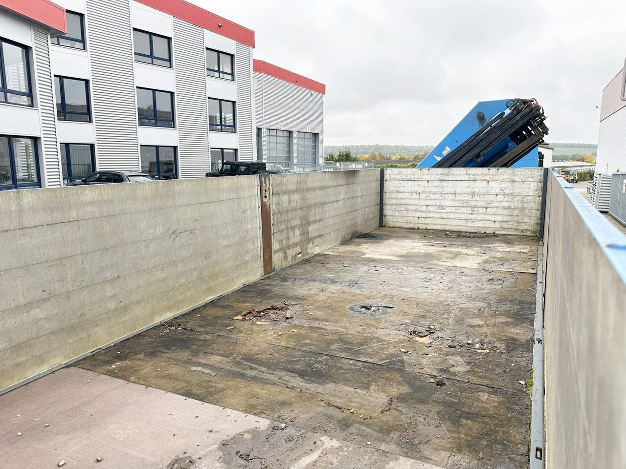 2-Achs Pritschenanhänger 2-Achs Pritschenanhänger - Platós pótkocsi: 4 kép. 2-Achs Pritschenanhänger 2-Achs Pritschenanhänger - Platós pótkocsi: 4 kép.