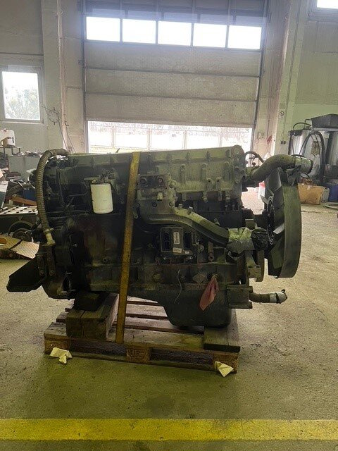 Dömper ASTRA HHD9 6x6 ASTRA HHD9 6x6, Cursor 13: 15 kép.