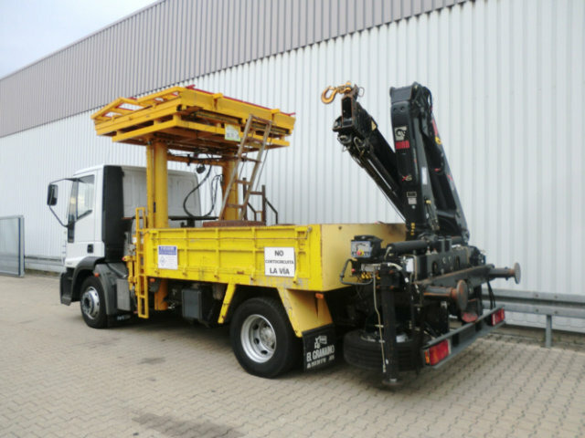 Castillete PRFR - Emelőkosaras teherautó: 5 kép. Castillete PRFR - Emelőkosaras teherautó: 5 kép.